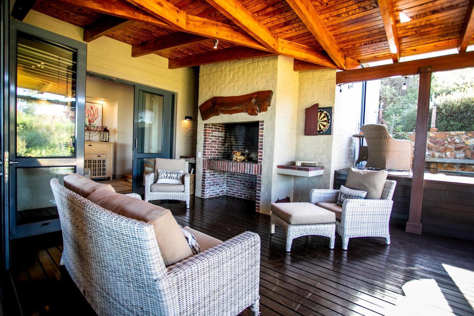 Selah Villa